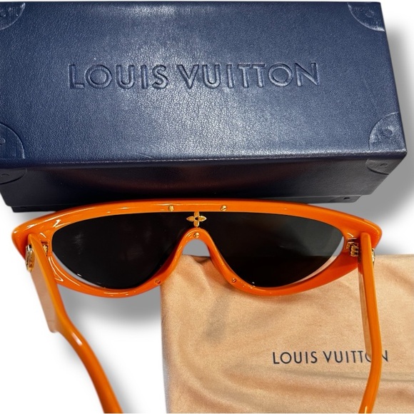 LV Split Cat Eye Sunglasses - Picture 1 of 10